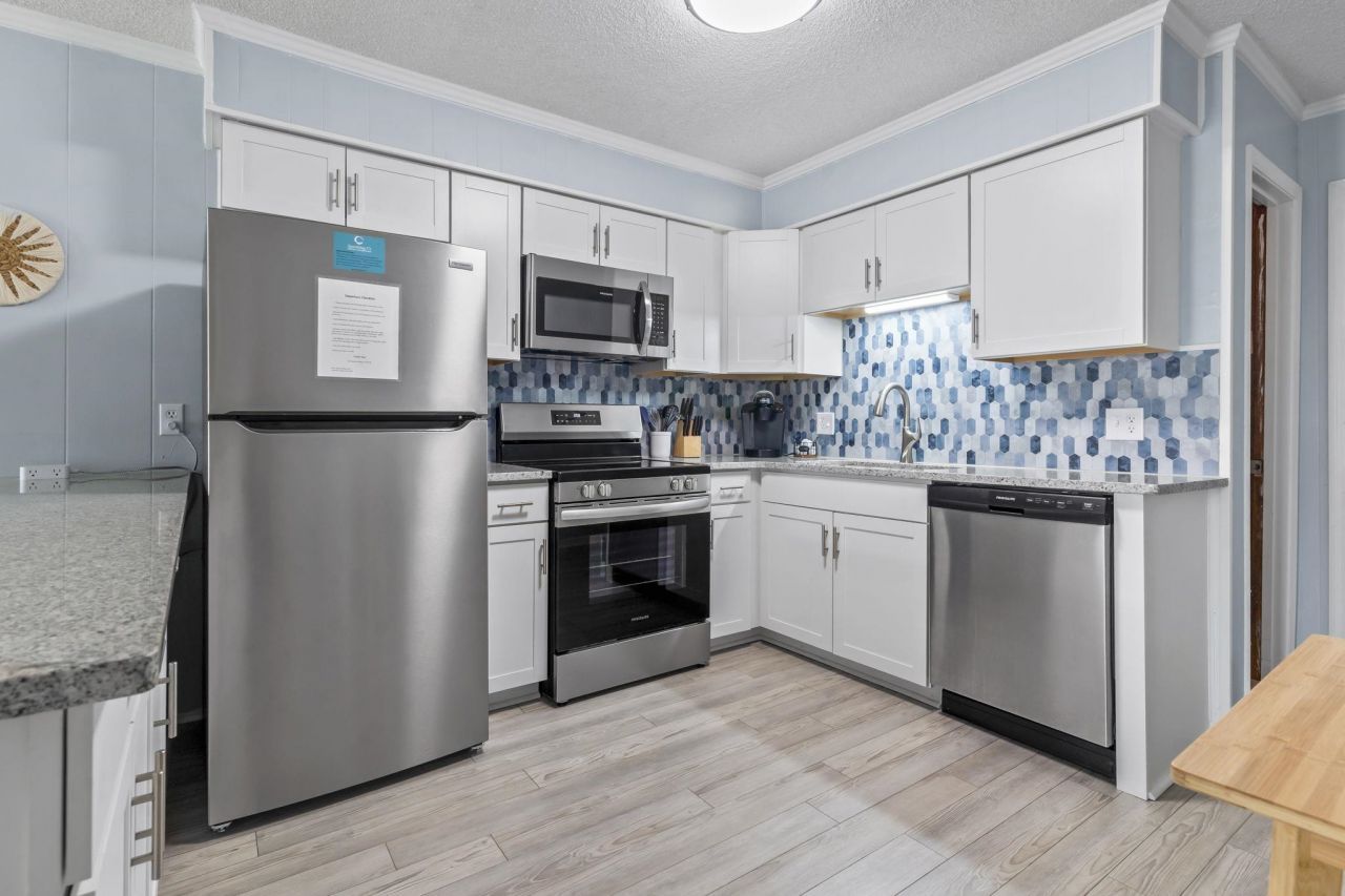 191 Maison Dr.  Photo 11