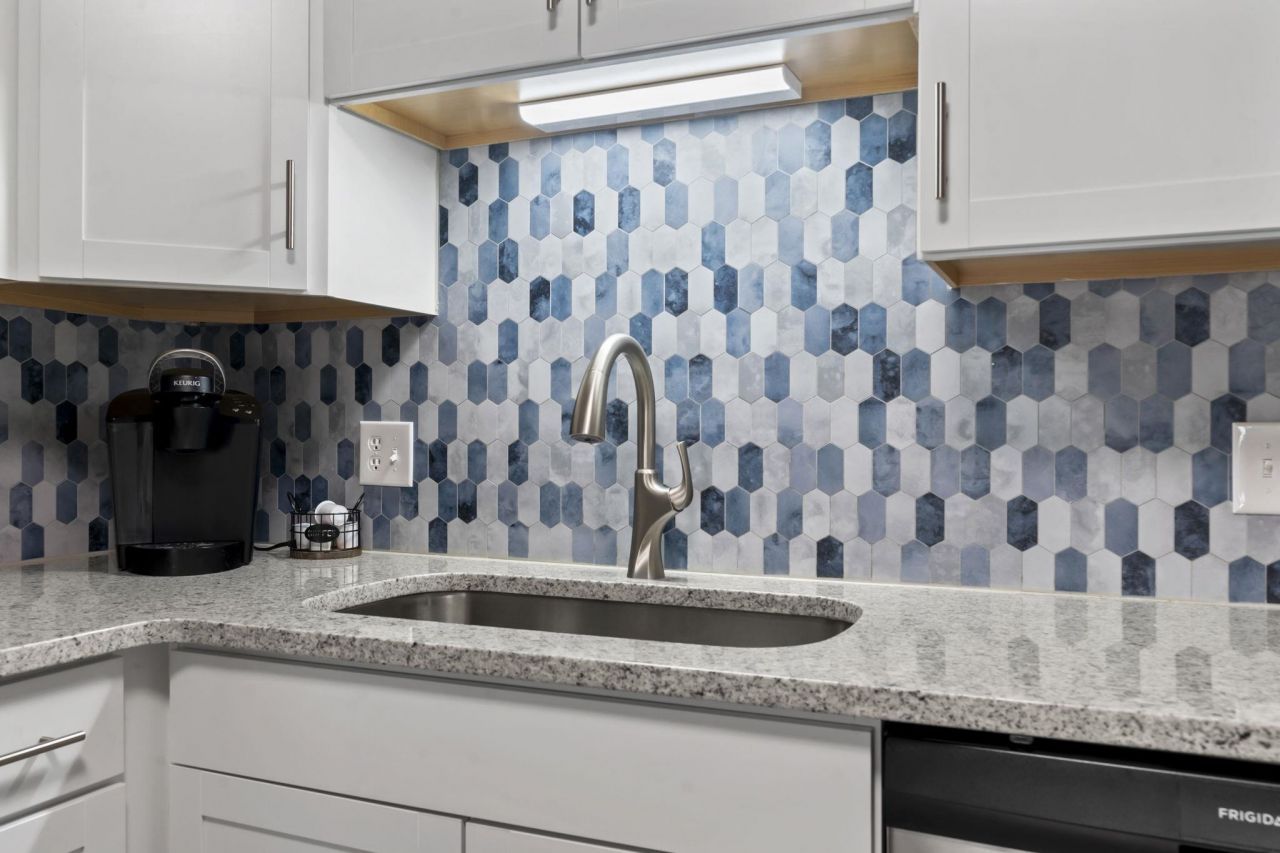 191 Maison Dr.  Photo 8