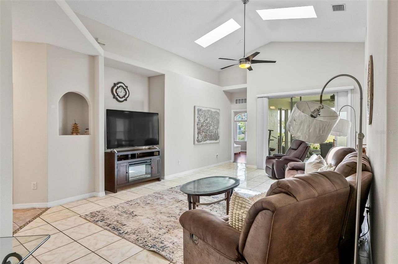 19 Raintree Circle, Palm Coast, FL 32164 Photo
