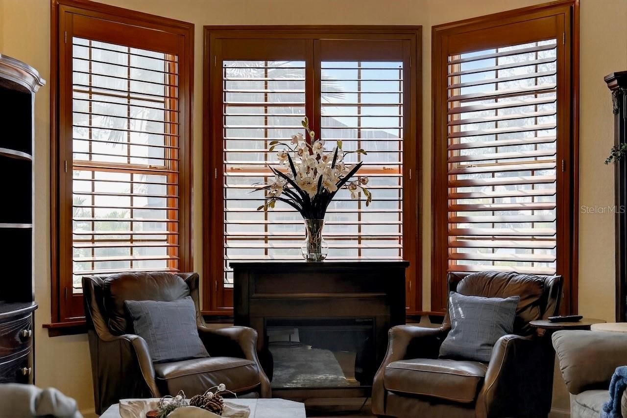 5900 Bayview Circle S, Gulfport, FL 33707 Photo