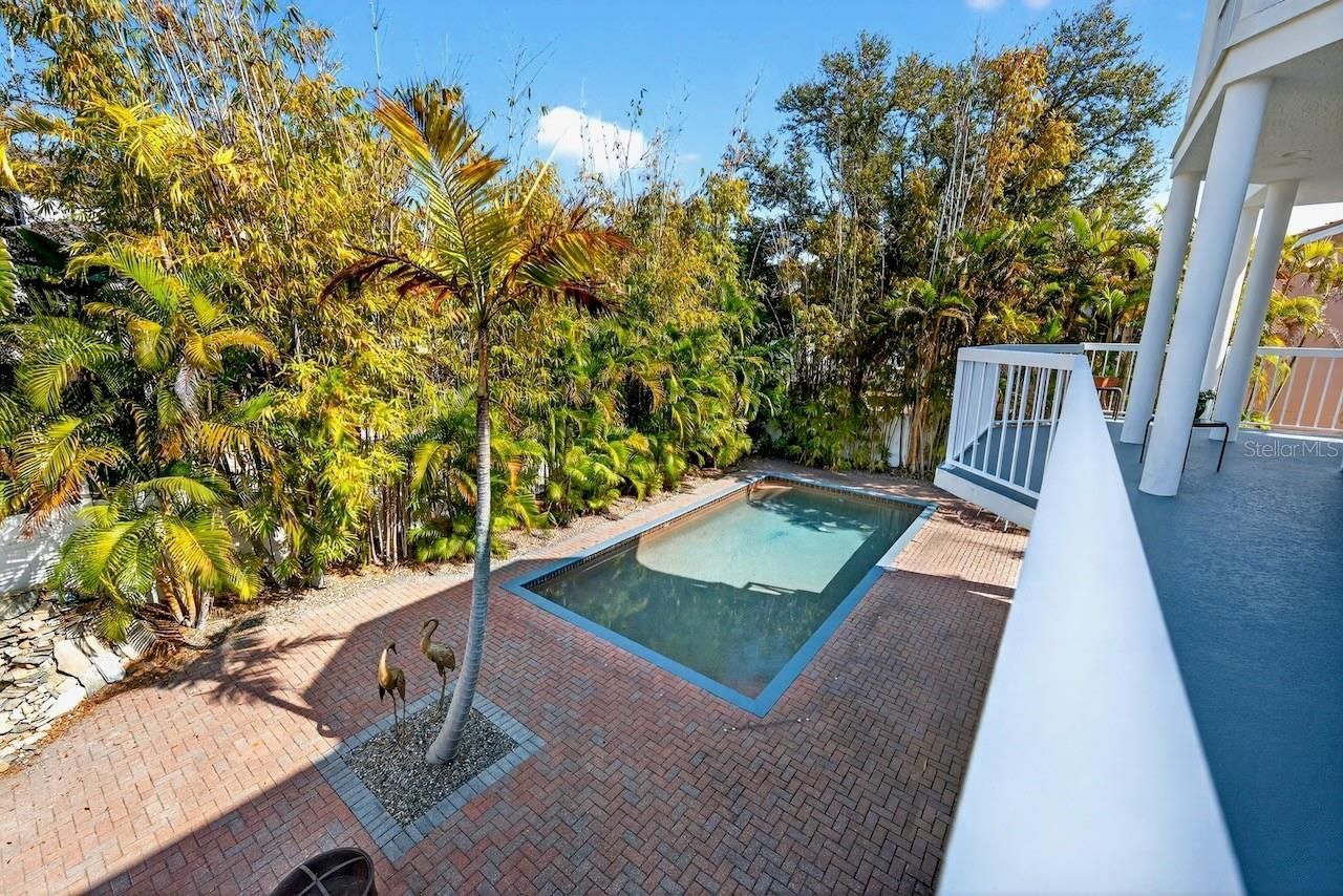 5900 Bayview Circle S, Gulfport, FL 33707 Photo