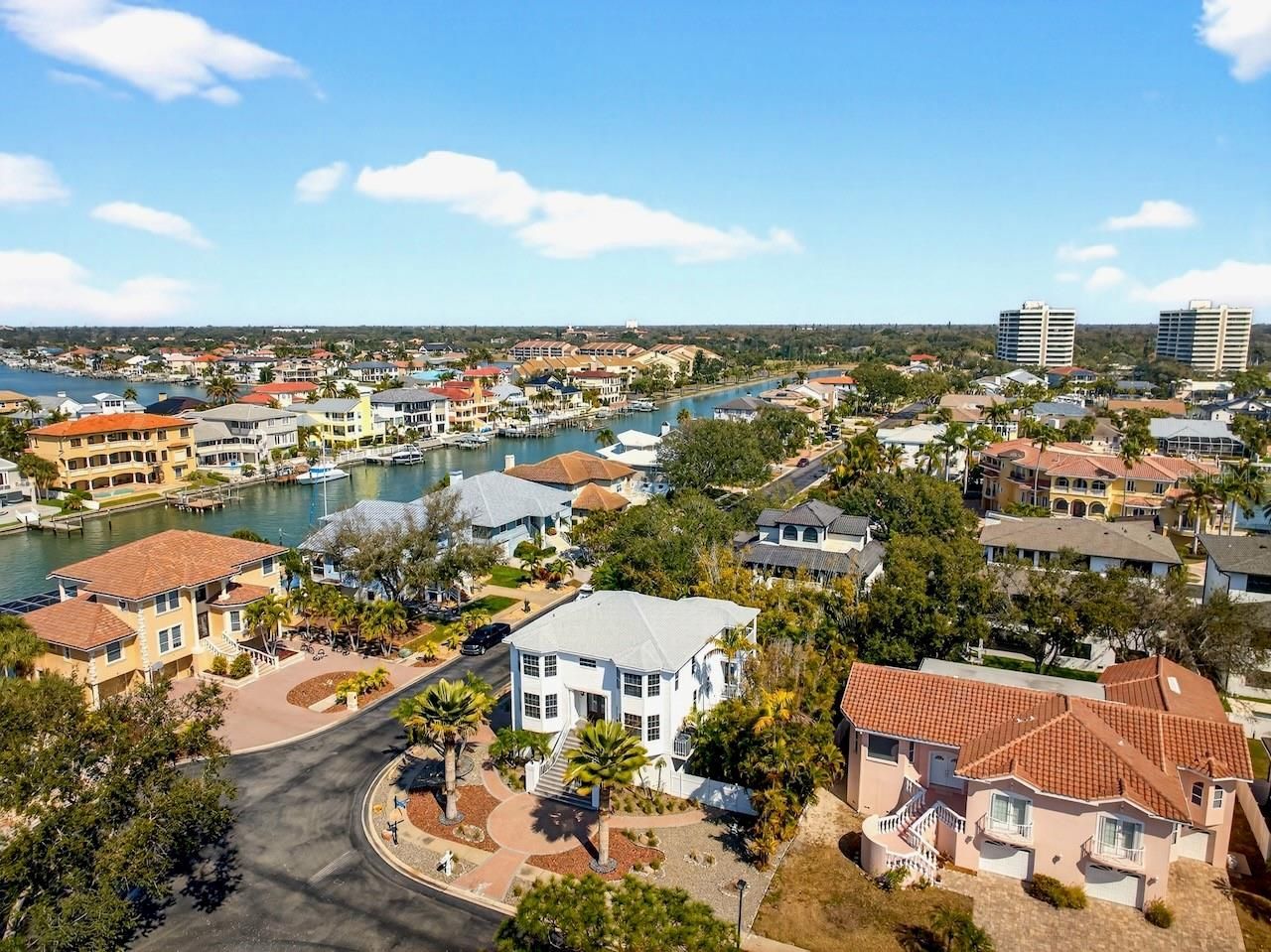 5900 Bayview Circle S, Gulfport, FL 33707 Photo