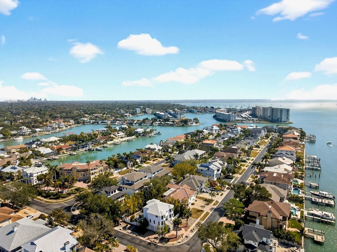 5900 Bayview Circle S, Gulfport, FL 33707 Photo