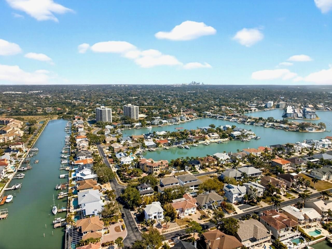 5900 Bayview Circle S, Gulfport, FL 33707 Photo