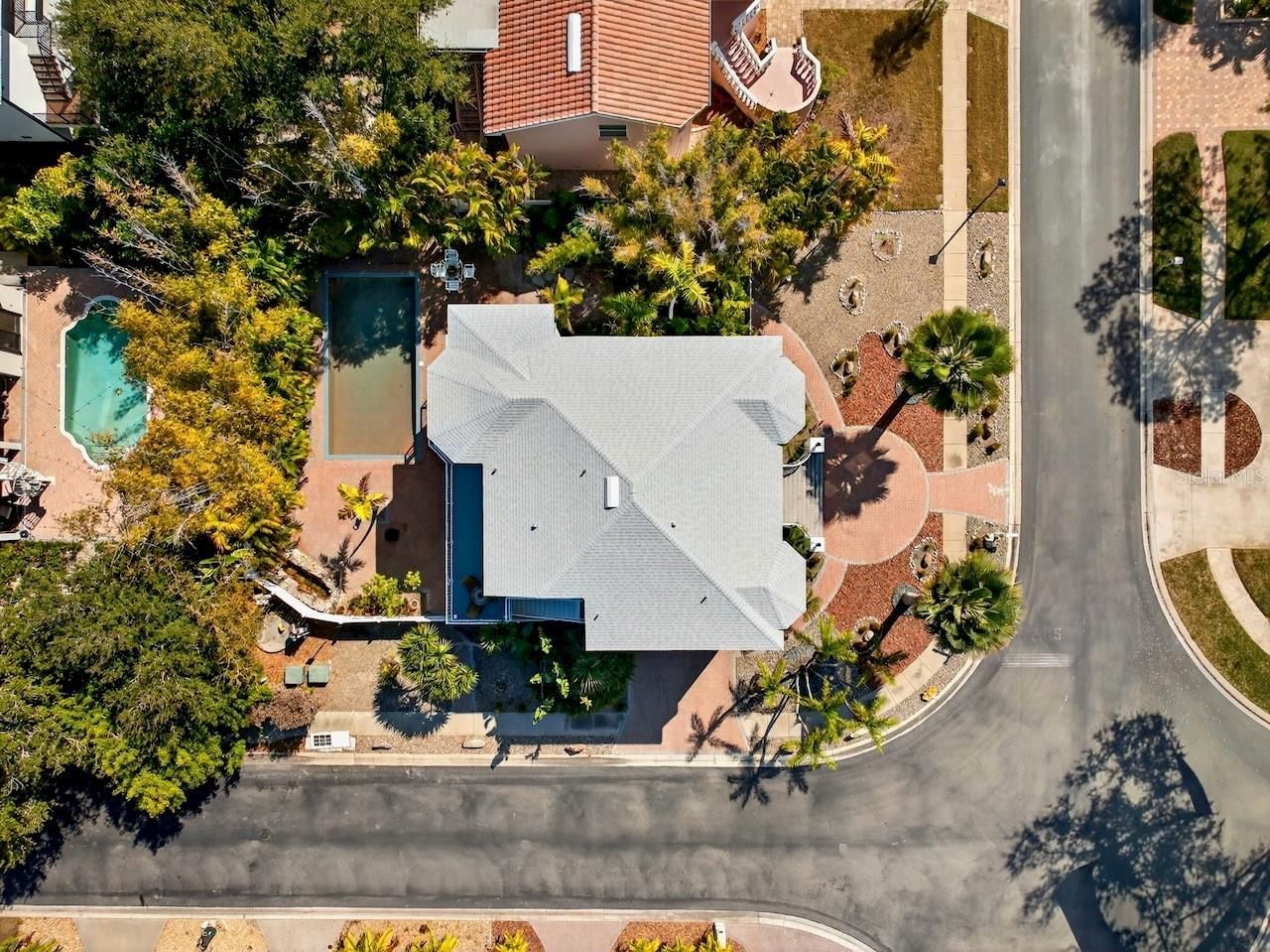 5900 Bayview Circle S, Gulfport, FL 33707 Photo