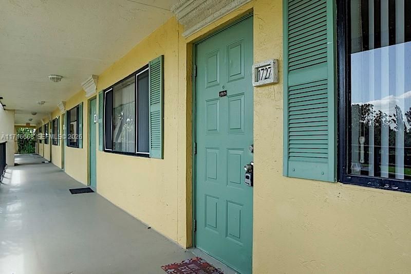 1727 W Meadows Cir W, Unit 1727, Boynton Beach, FL 33436 Photo