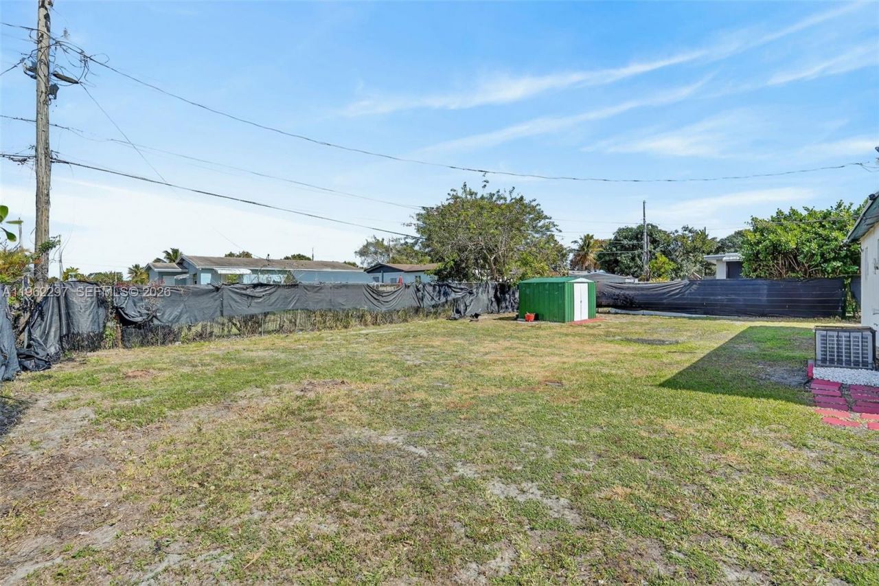 10325 SW 149 Terrace, Miami, FL 33176 Photo