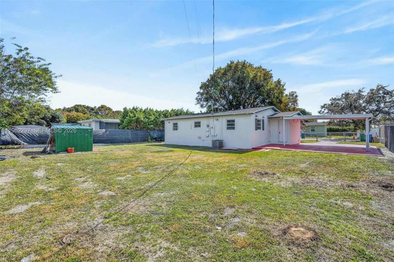 10325 SW 149 Terrace, Miami, FL 33176 Photo