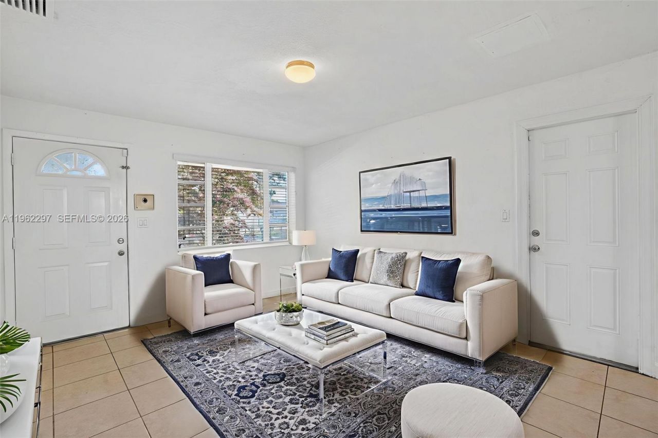 10325 SW 149 Terrace, Miami, FL 33176 Photo