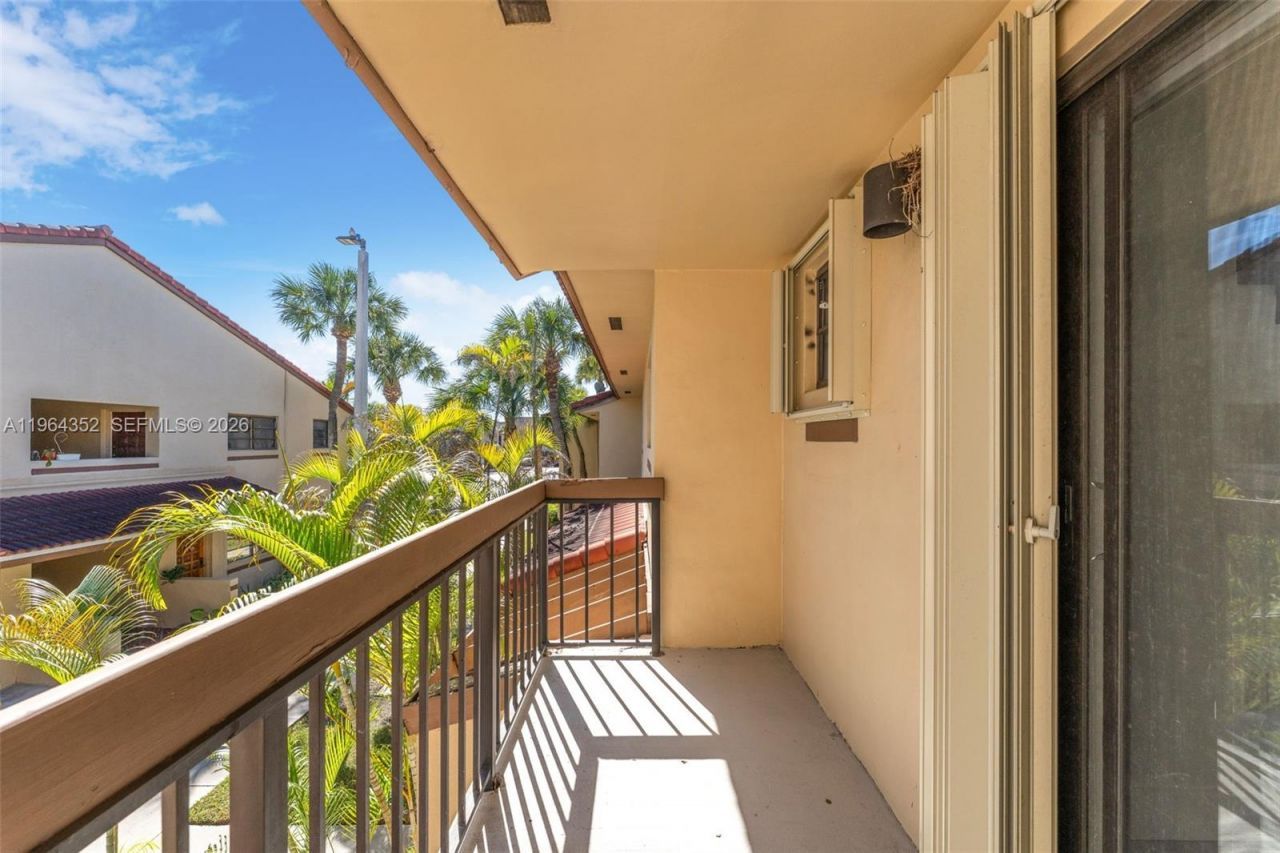 6346 SW 136th Ct, Unit 110-H, Miami, FL 33183 Photo