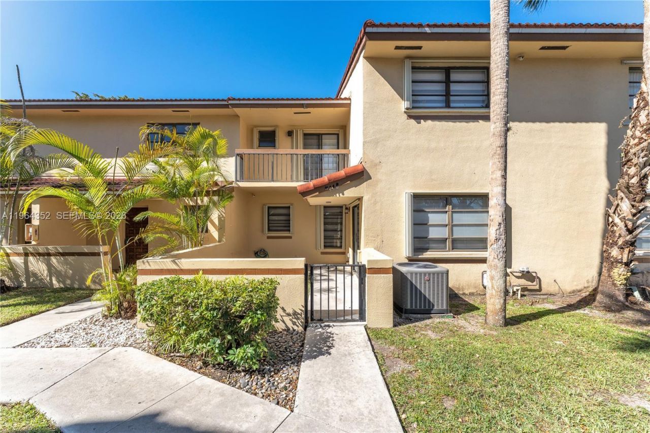 6346 SW 136th Ct, Unit 110-H, Miami, FL 33183 Photo