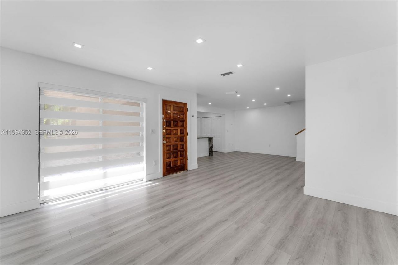 6346 SW 136th Ct, Unit 110-H, Miami, FL 33183 Photo