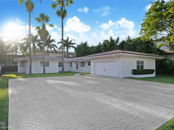 52 Camden Dr, Bal Harbour, FL 33154