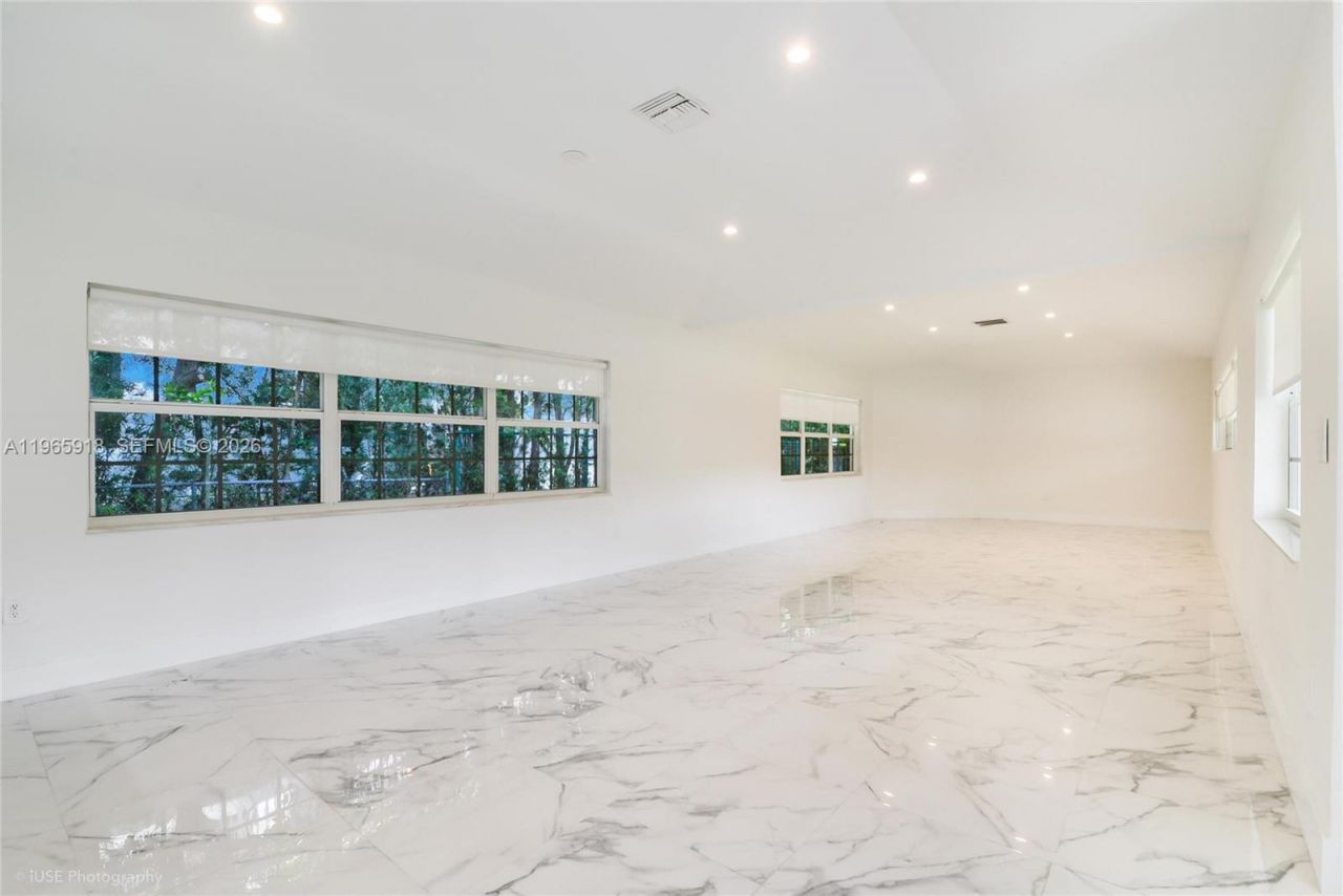 52 Camden Dr, Bal Harbour, FL 33154 Photo