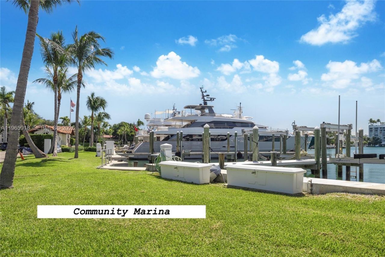 52 Camden Dr , Bal Harbour, FL 33154 Photo