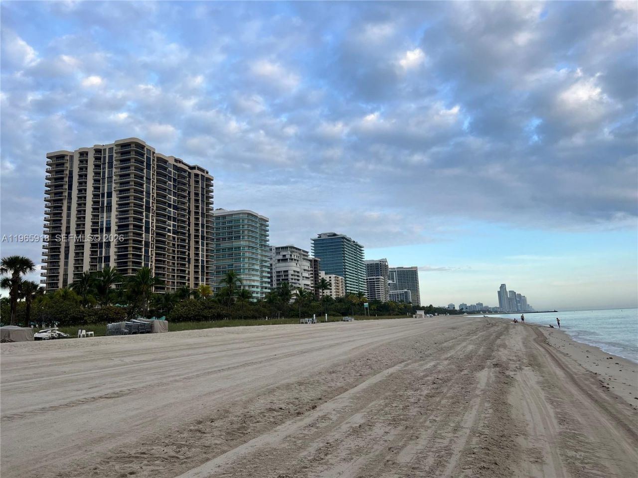 52 Camden Dr , Bal Harbour, FL 33154 Photo