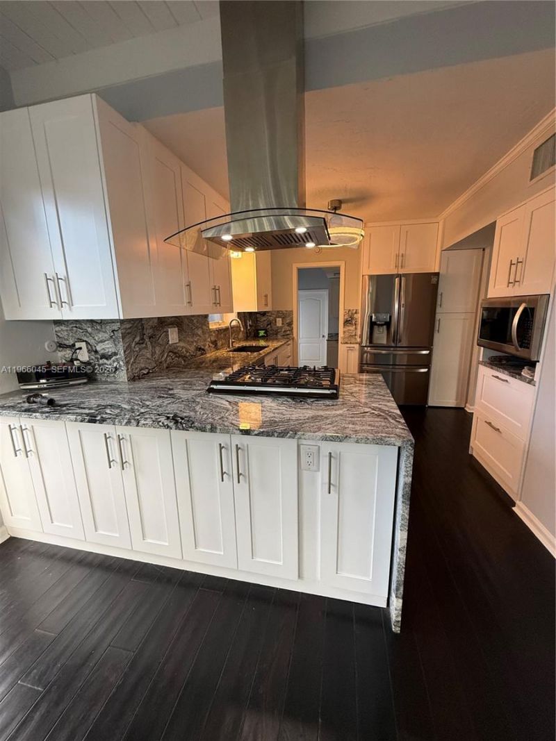 561 SE 3rd Ter, Pompano Beach, FL 33060 Photo