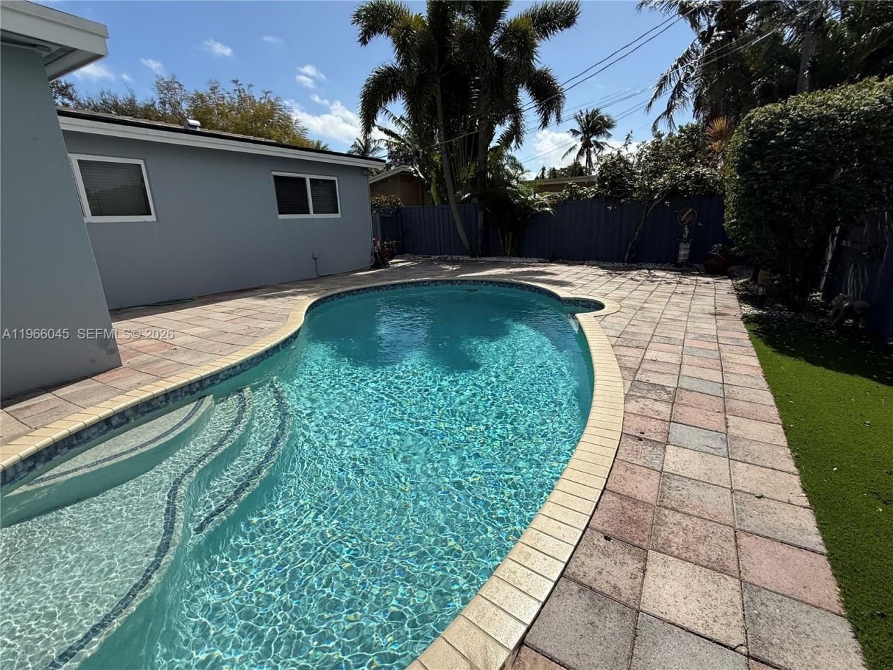 561 SE 3rd Ter, Pompano Beach, FL 33060 Photo