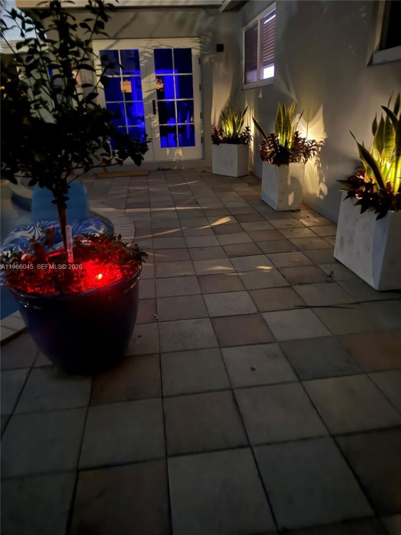 561 SE 3rd Ter, Pompano Beach, FL 33060 Photo