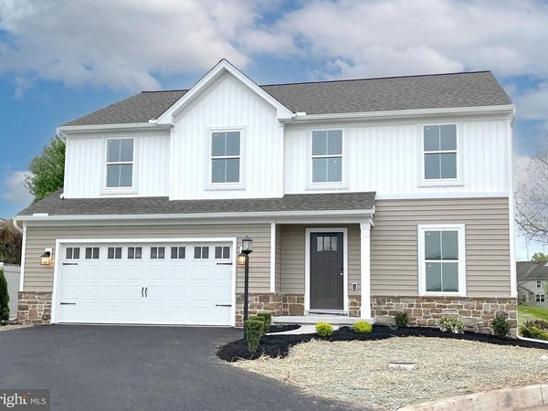 764 FAWN WAY, Unit LOT 19, PENNSBURG, PA 18073