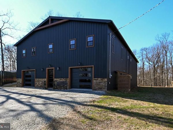 3828 BROWNTON ROAD, FELTON, PA 17322