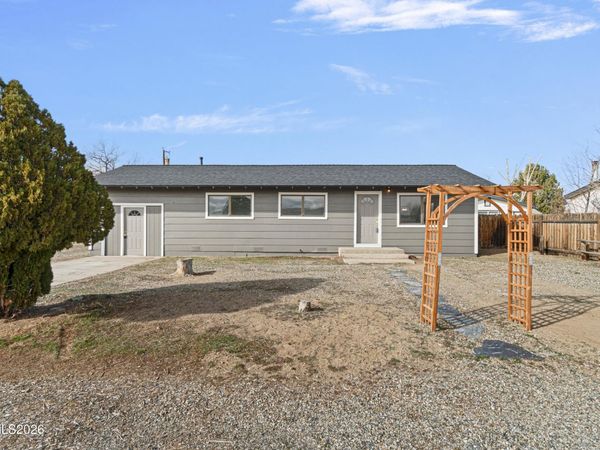 11 Saint Andrews Drive, Yerington, NV 89447