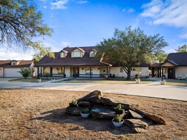 765 E Loop 1604, St Hedwig, TX 78152