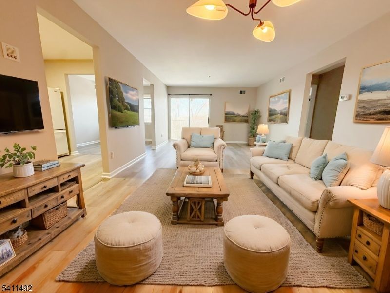 97 Crestview Ln, Mount Arlington, NJ 07856 Main Photo