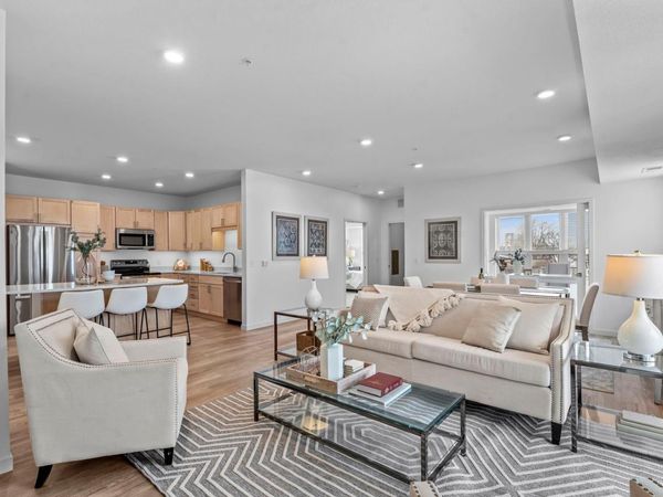 2350 Harbor Place, Unit 309, Mound, MN 55364