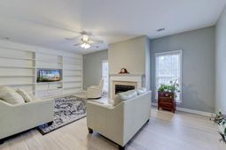 1616 Camfield Lane photo 4