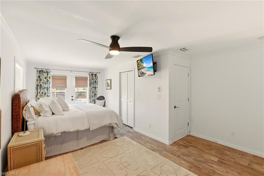 1159 Holiday Ln E, Naples, FL 34104 Photo