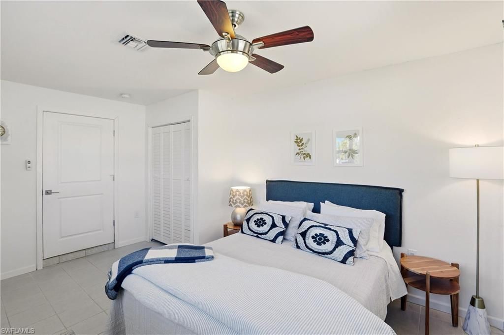 1159 Holiday Ln E, Naples, FL 34104 Photo