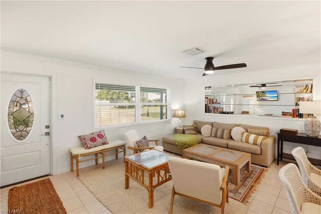 1159 Holiday Ln E, Naples, FL 34104 Photo