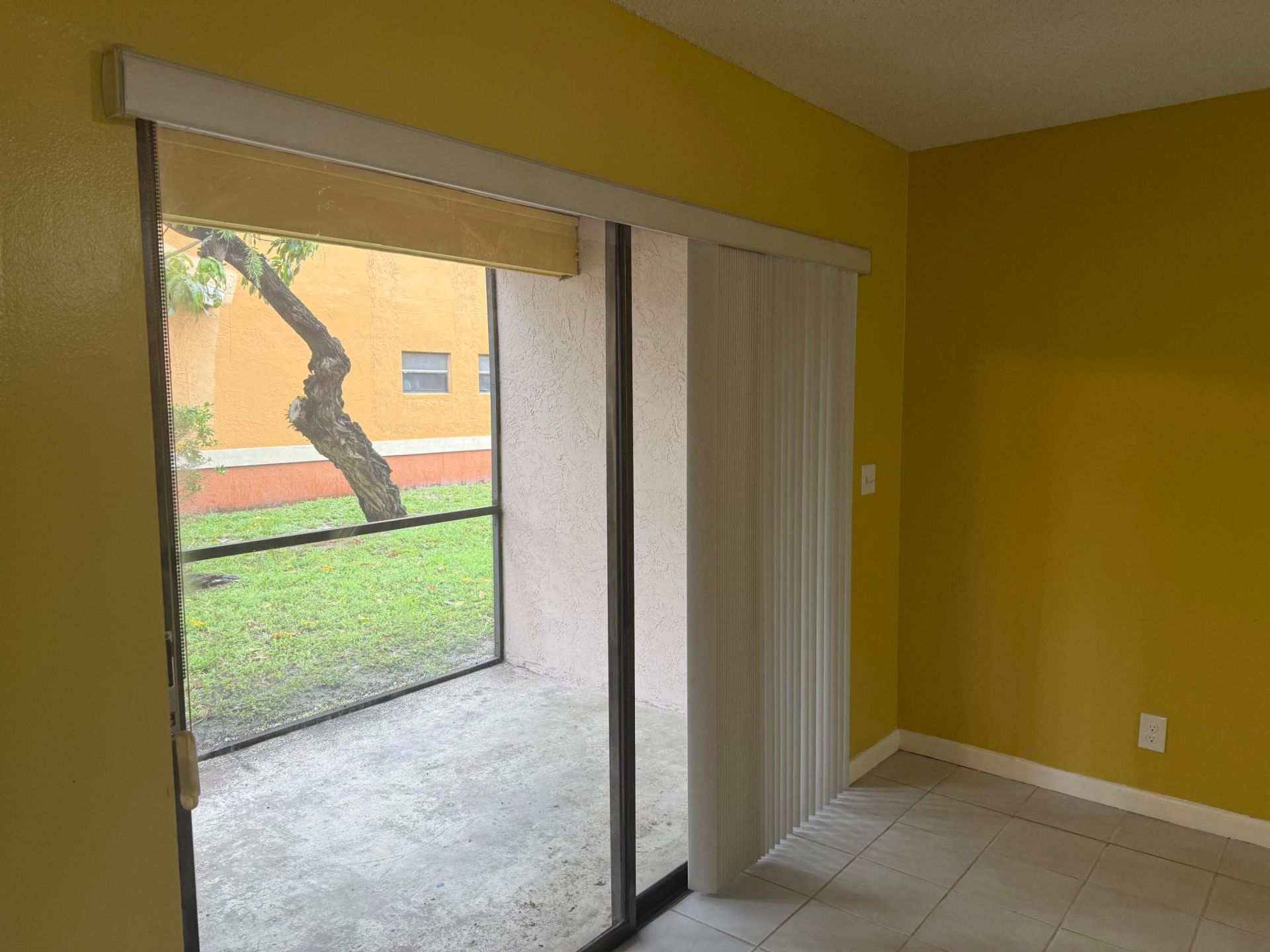 2541 NW 56th Avenue, Unit 1-19, Lauderhill, FL 33313 Photo