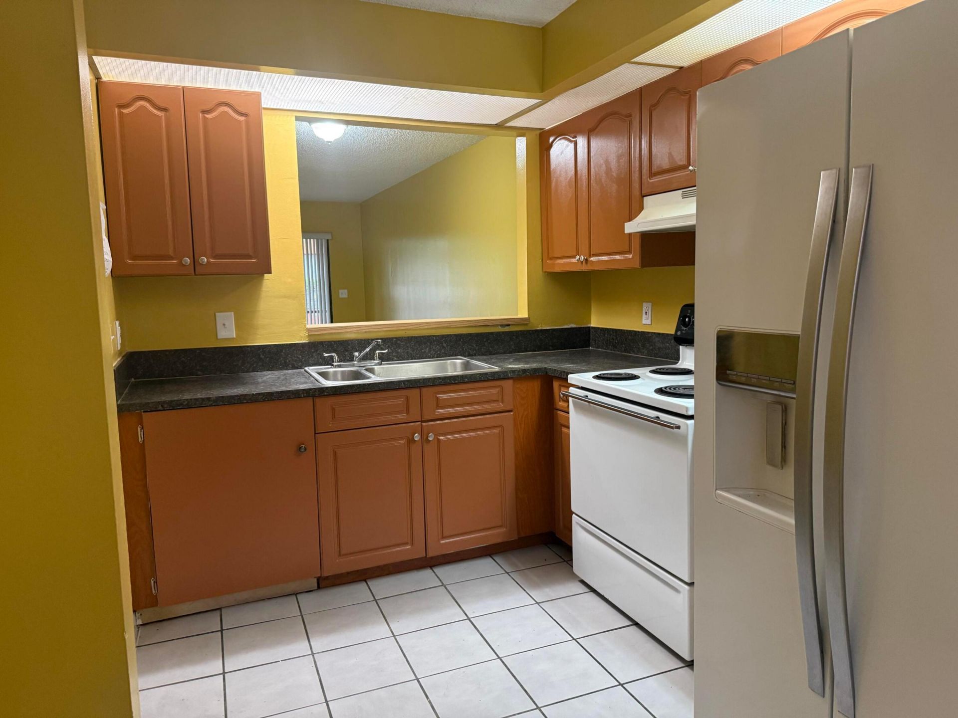 2541 NW 56th Avenue, Unit 1-19, Lauderhill, FL 33313 Photo