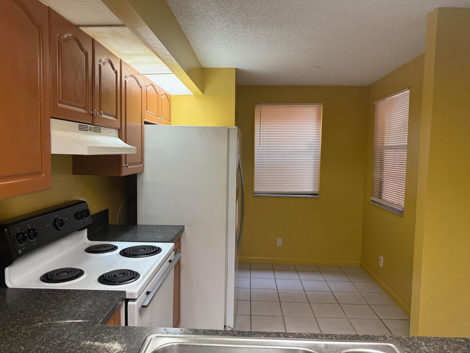 2541 NW 56th Avenue, Unit 1-19, Lauderhill, FL 33313 Photo
