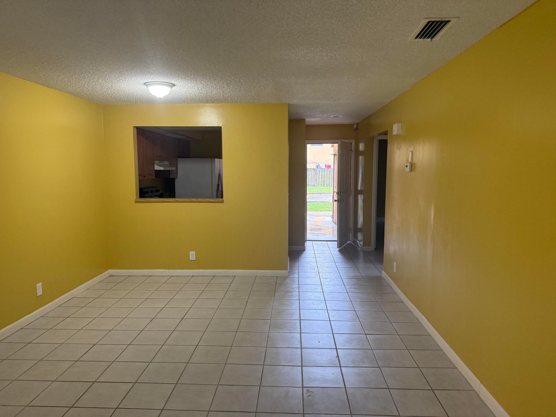 2541 NW 56th Avenue, Unit 1-19, Lauderhill, FL 33313 Photo