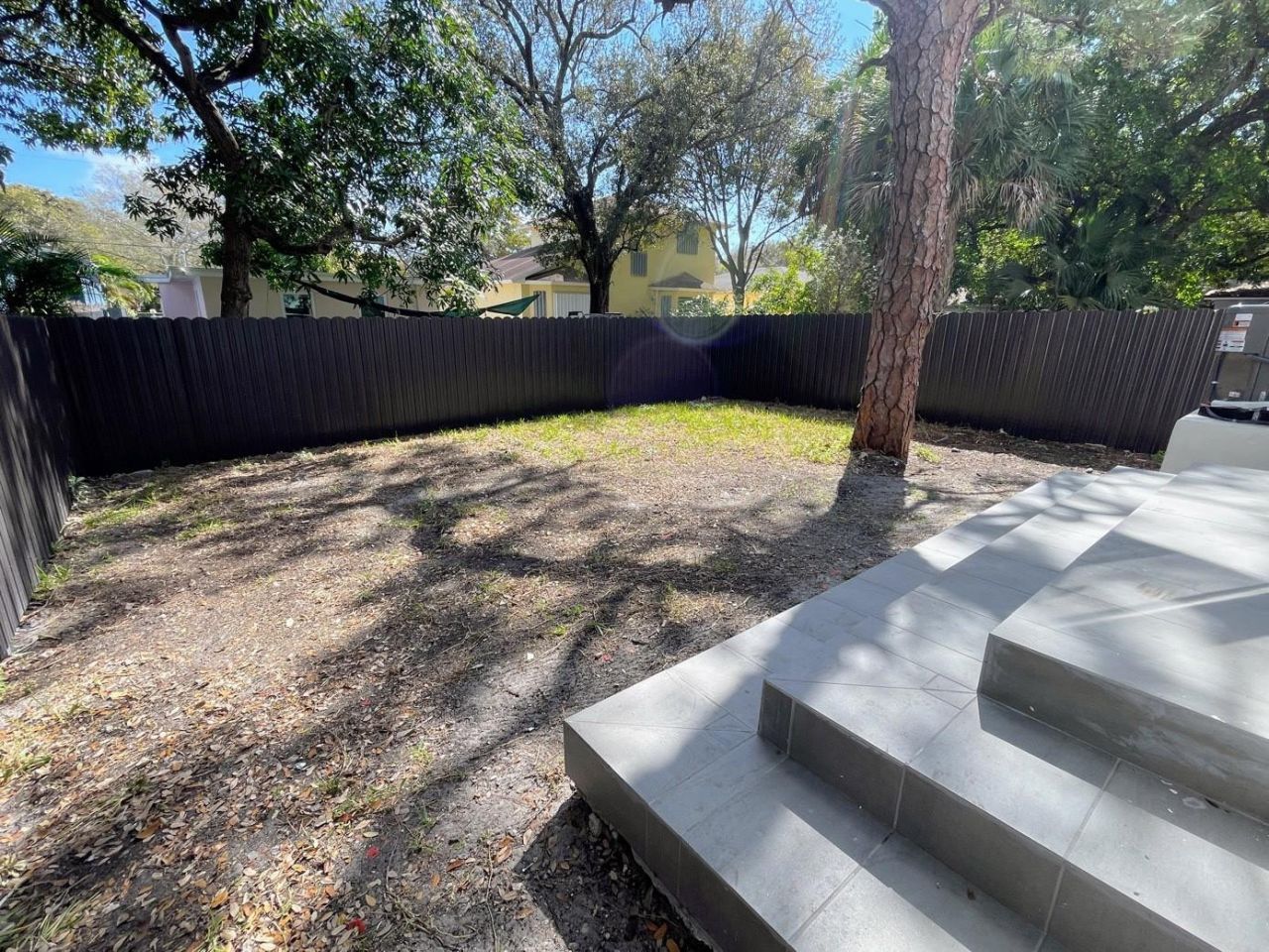 536 NW 13th Avenue, Fort Lauderdale, FL 33311 Photo