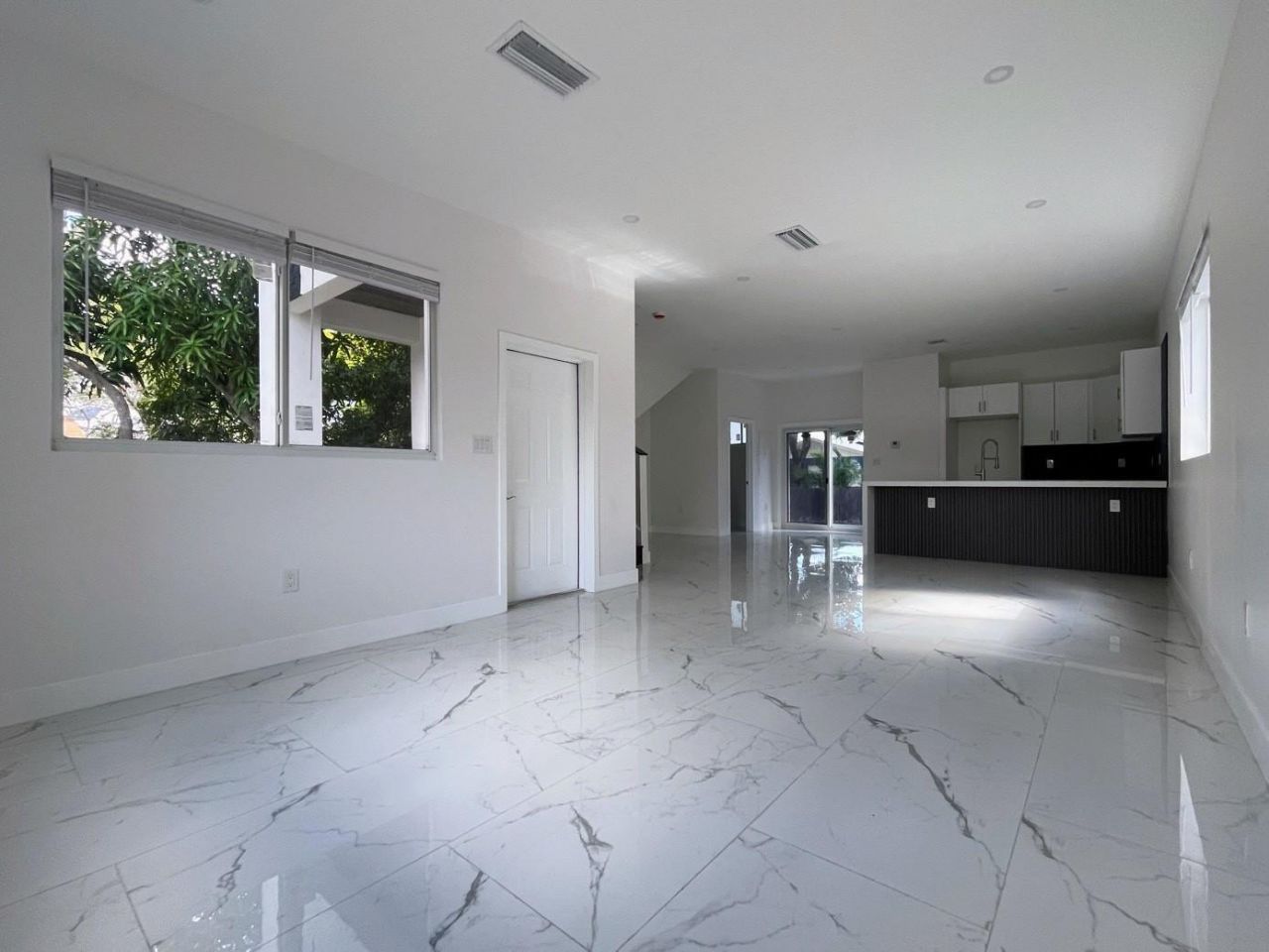 536 NW 13th Avenue, Fort Lauderdale, FL 33311 Photo