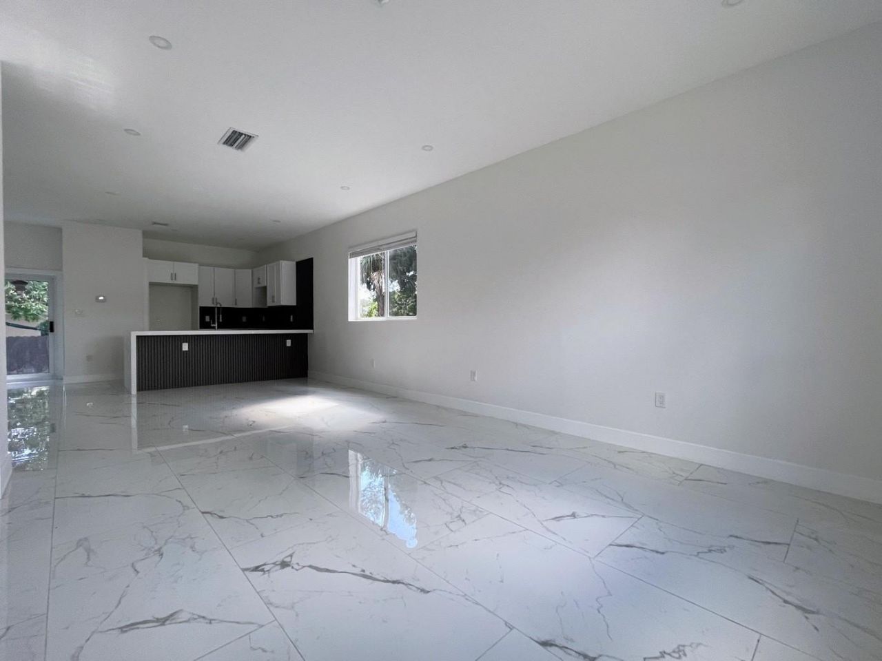 536 NW 13th Avenue, Fort Lauderdale, FL 33311 Photo