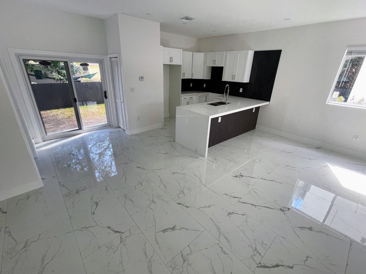 536 NW 13th Avenue, Fort Lauderdale, FL 33311 Photo