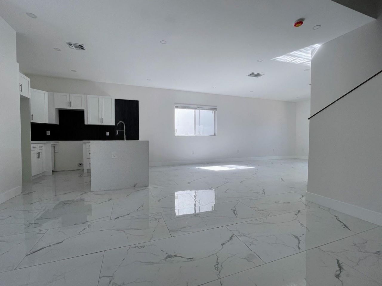 536 NW 13th Avenue, Fort Lauderdale, FL 33311 Photo