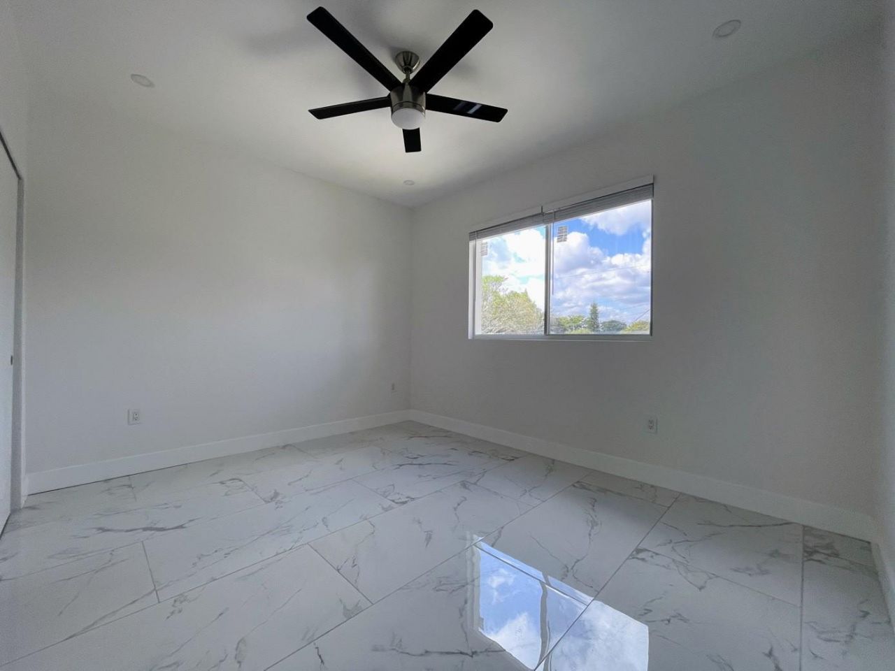 536 NW 13th Avenue, Fort Lauderdale, FL 33311 Photo