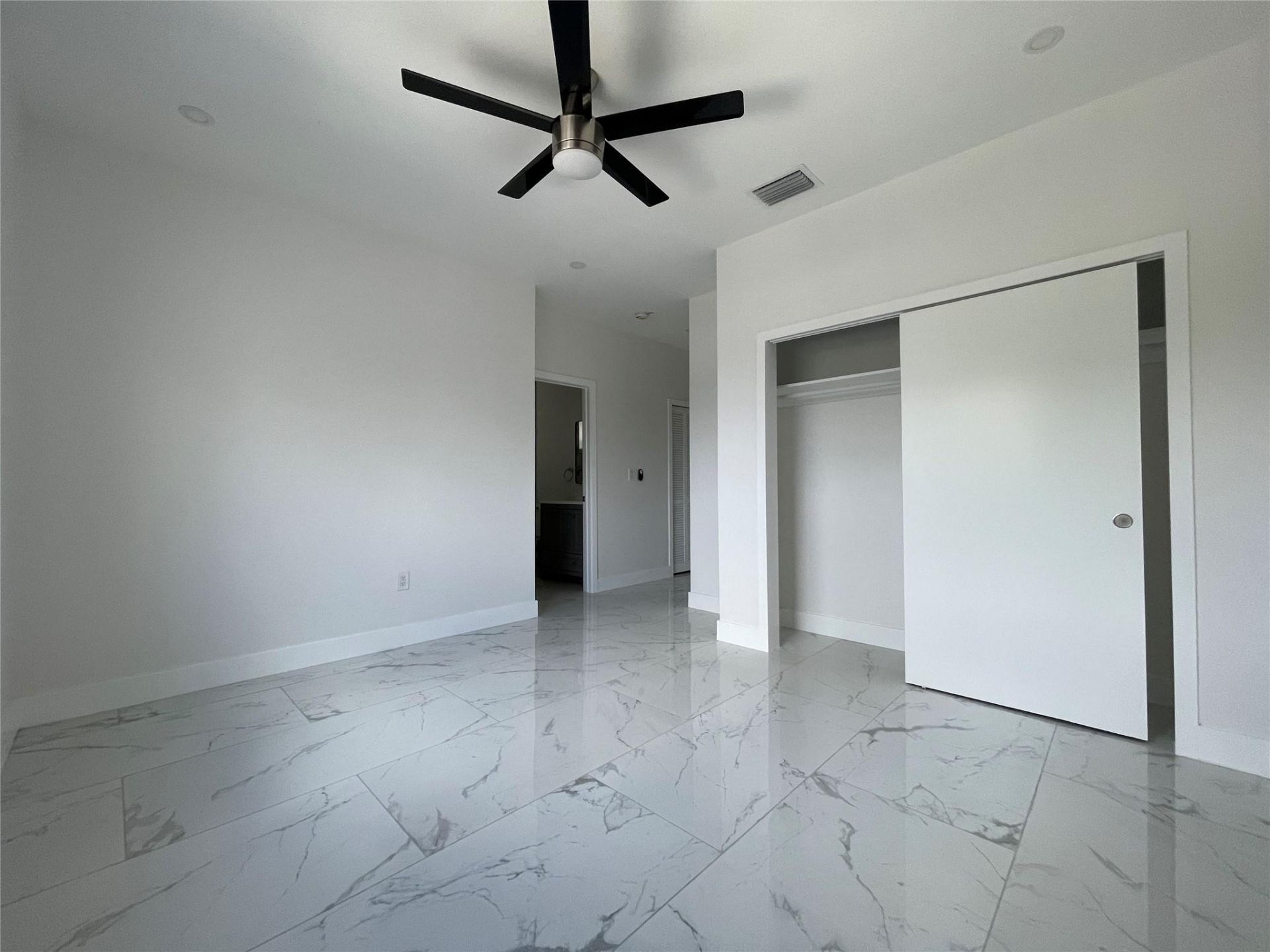 536 NW 13th Avenue, Fort Lauderdale, FL 33311 Photo