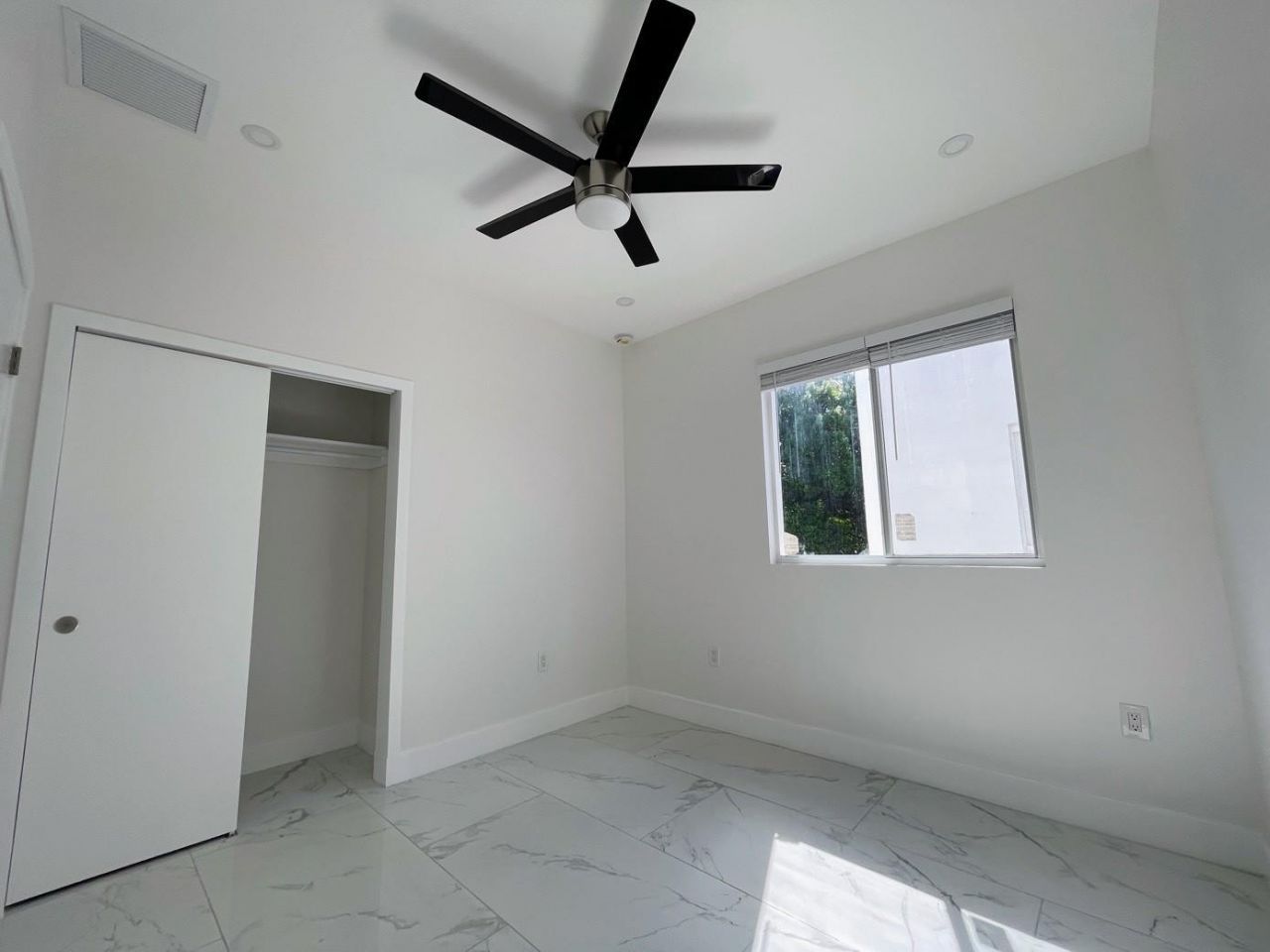 536 NW 13th Avenue, Fort Lauderdale, FL 33311 Photo