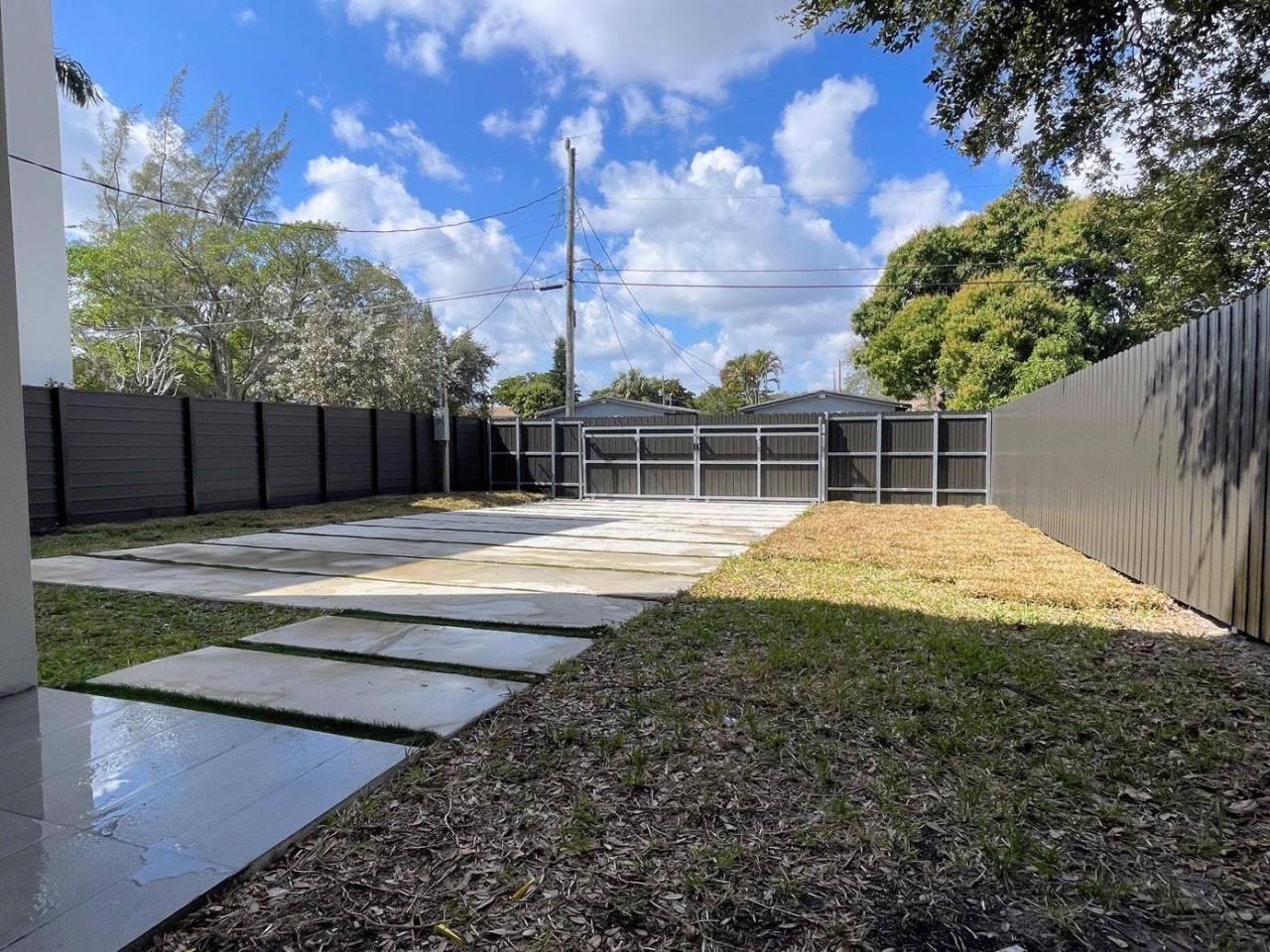 536 NW 13th Avenue, Fort Lauderdale, FL 33311 Photo