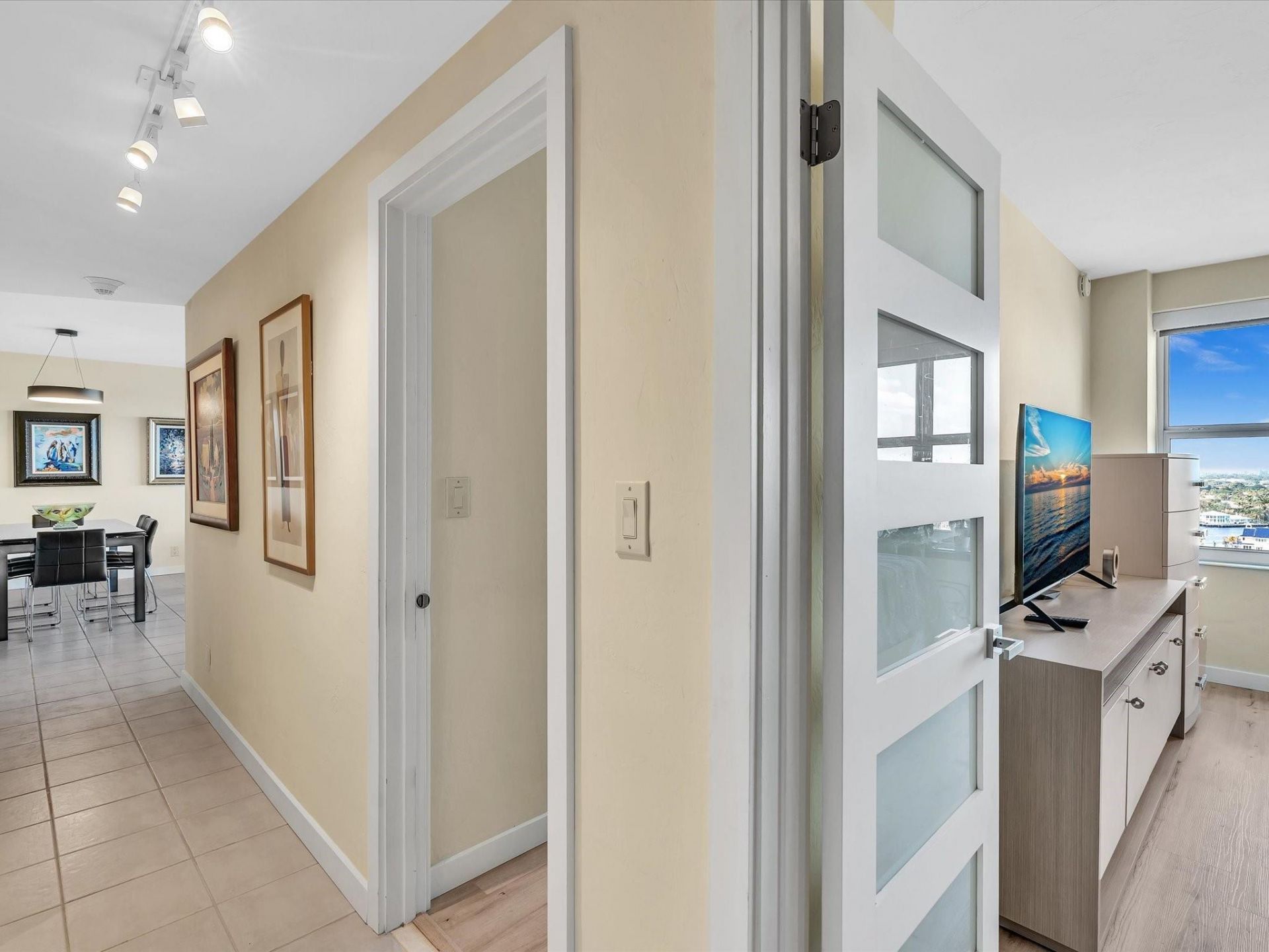 3300 NE 36th Street, Unit 1402, Fort Lauderdale, FL 33308 Photo