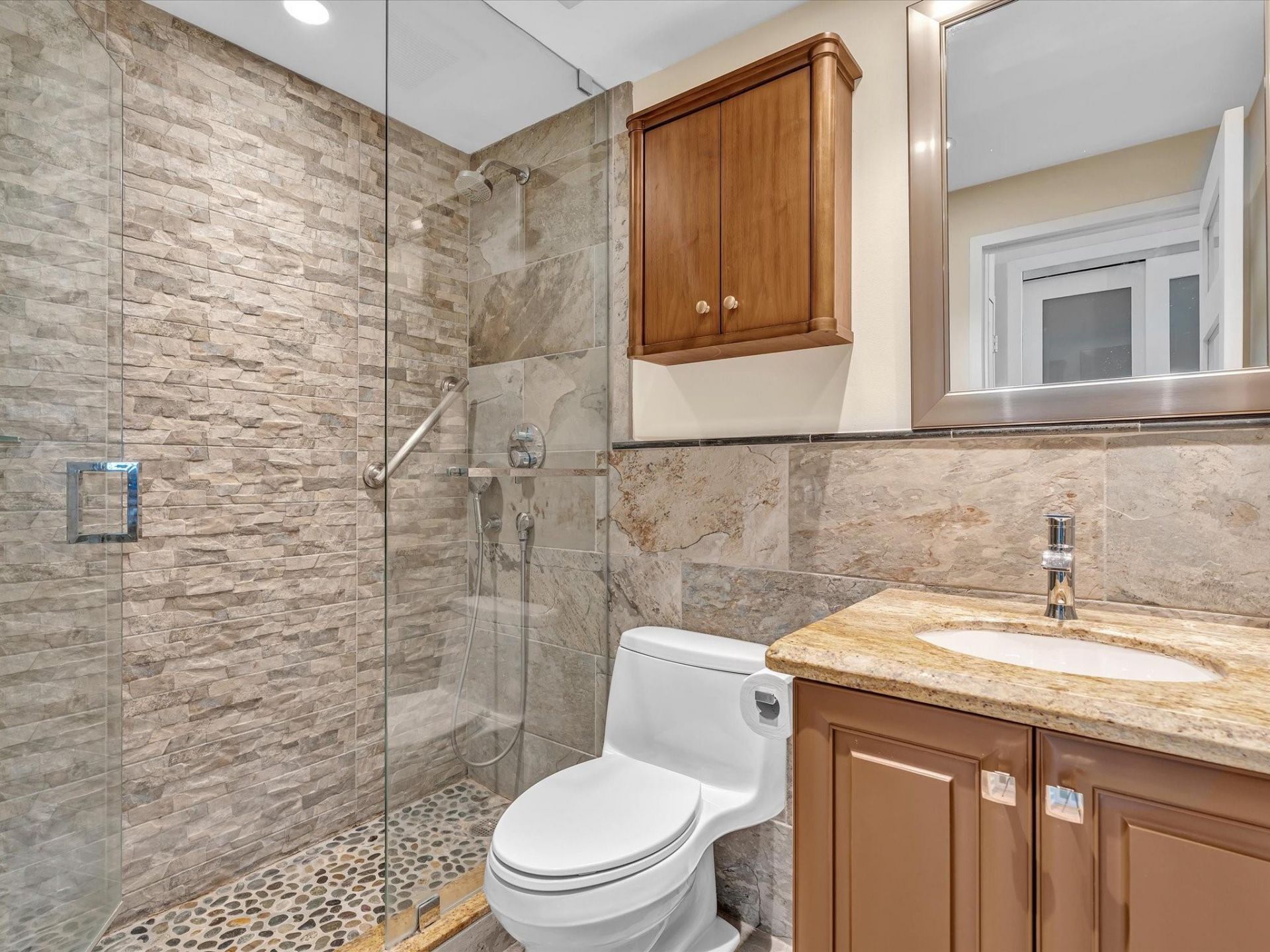 3300 NE 36th Street, Unit 1402, Fort Lauderdale, FL 33308 Photo