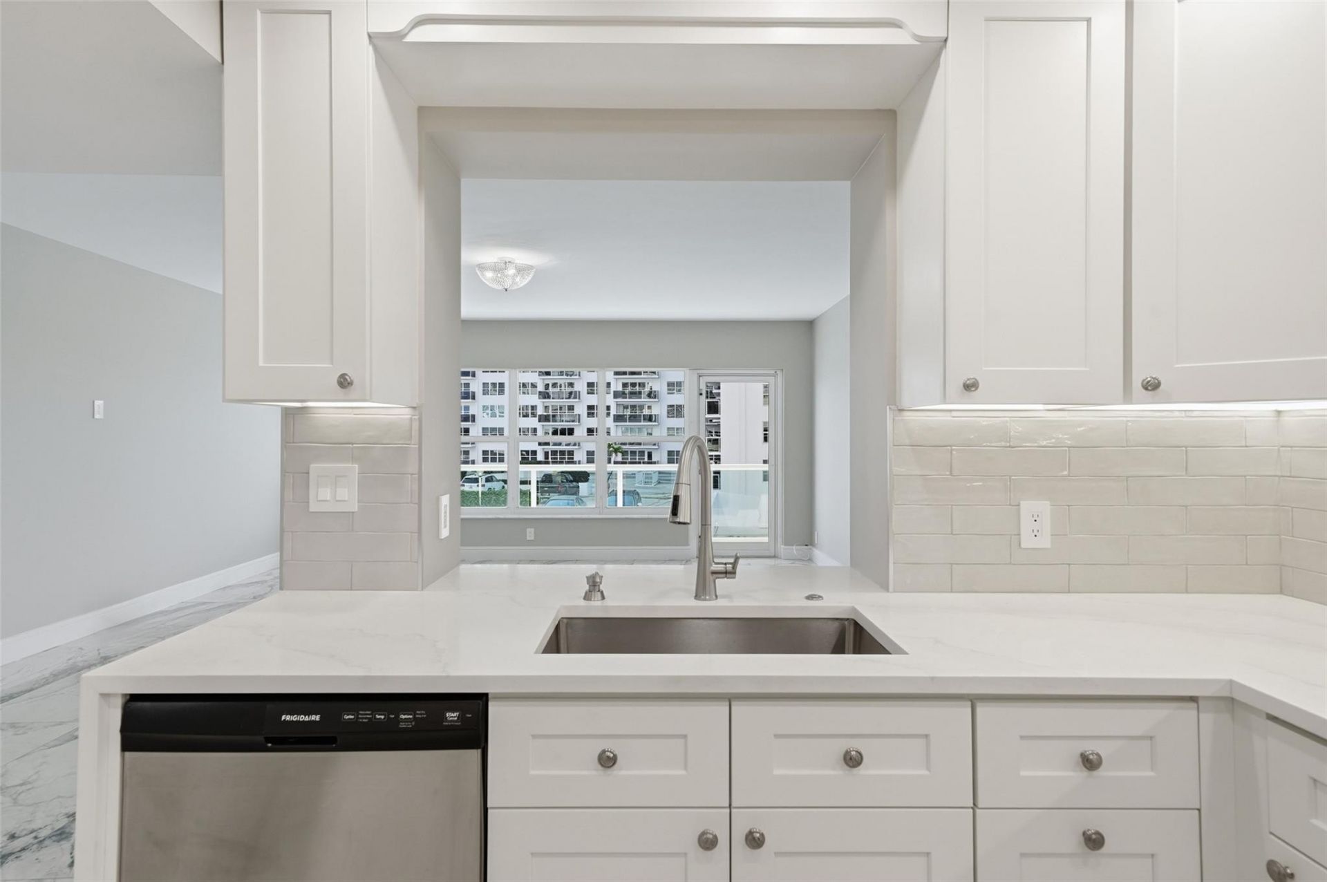 3550 Galt Ocean Drive, Unit 305, Fort Lauderdale, FL 33308 Photo