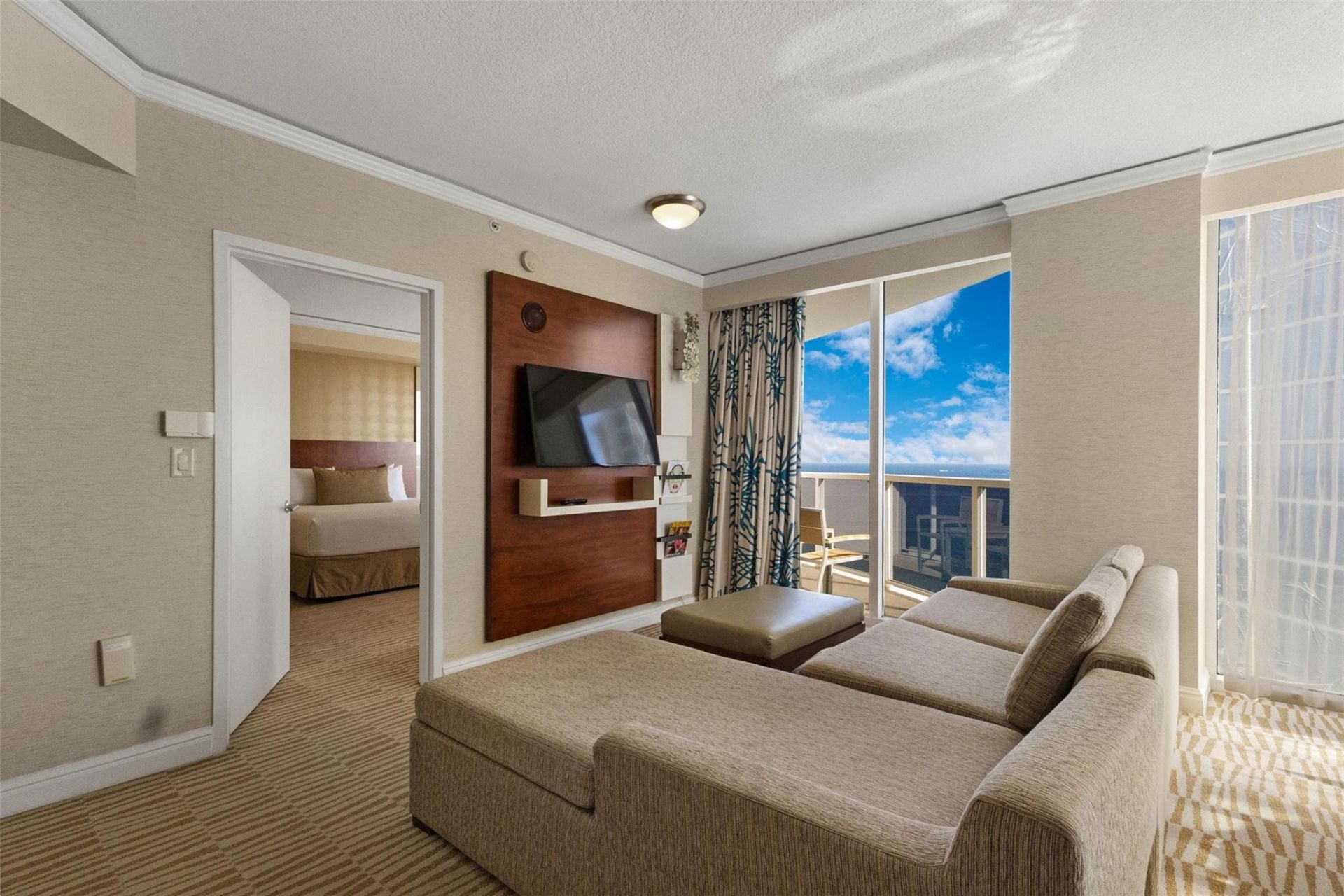 18001 Collins Avenue, Unit 2614, Sunny Isles Beach, FL 33160 Photo